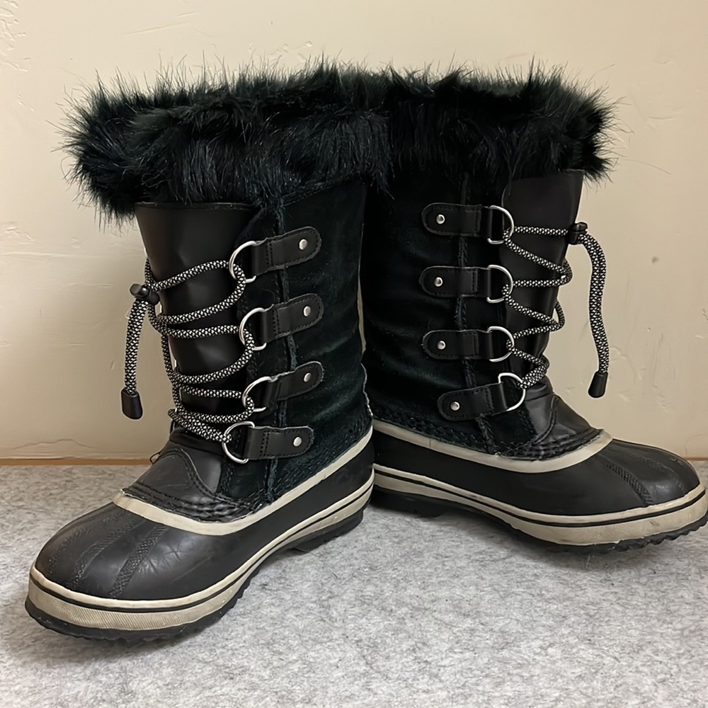 Sorel Size 3 Joan of Arctic Snow Boots - Picture 2 of 4